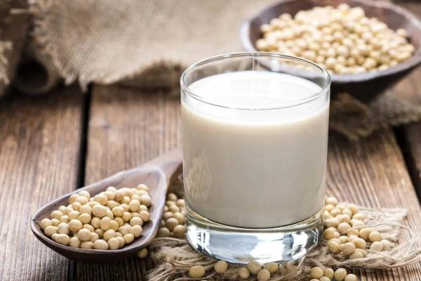 Hướng dẫn cách làm sữa đậu nành bằng máy ép trái cây