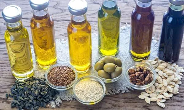 Các loại dầu thực vật dùng trong nấu ăn phổ biến nhất hiện nay
